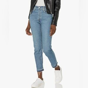 Levi’s Wedgie Straight Leg Premium Denim Big E Size 28 Raw Hem